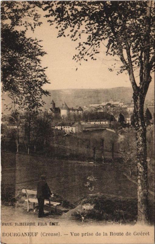 Carte postale ancienne Bourganeuf - Vue prise de la Route de Gueret à Bourganeuf