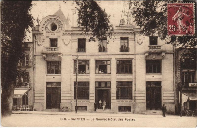 Carte postale ancienne Saintes-Le Nouvel Hotel des Postes à Saintes