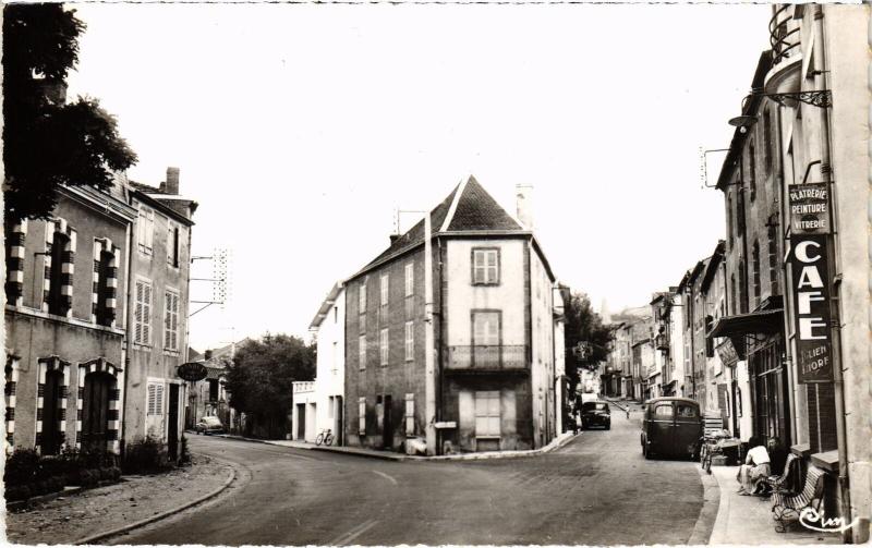 Carte postale ancienne Combronde La Grande Rue France à Combronde