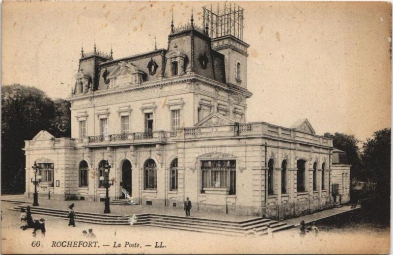 Carte postale ancienne Rochefort-La Poste à Rochefort