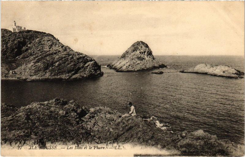 Carte postale ancienne Ile-Rousse Les Ilots et le Phare