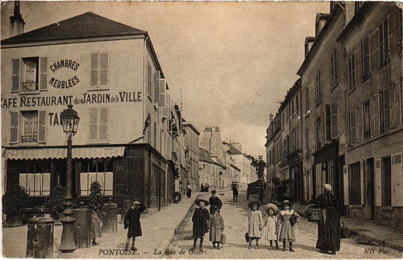 Carte postale ancienne Pontoise Rue de Gisors à Pontoise