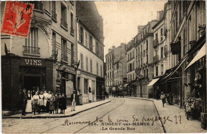 Carte postale ancienne Nogent-sur-Marne Grande Rue à Nogent-sur-Marne