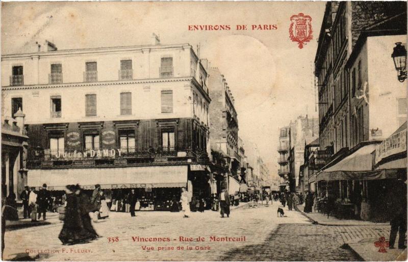 Carte postale ancienne Vincennes Rue de montreuil prise de la Gare F. Fleury à Vincennes