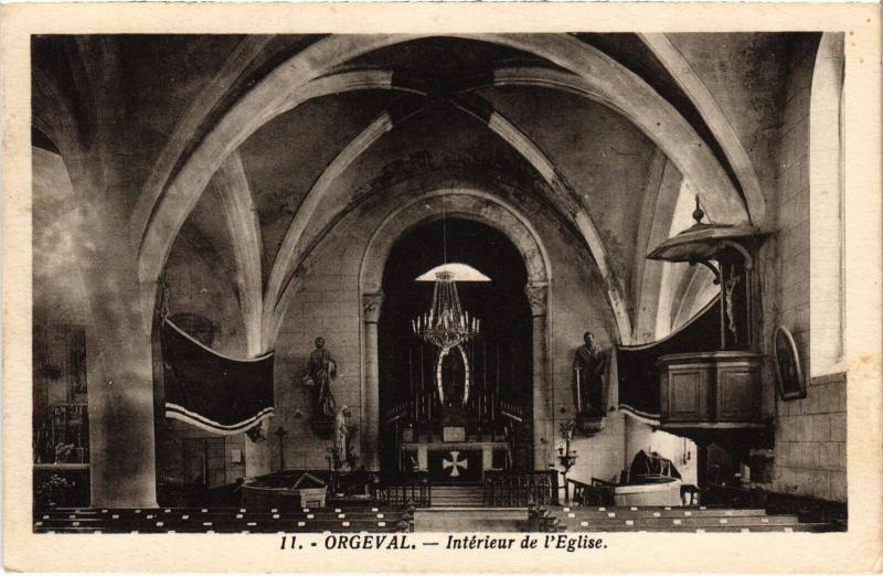 Carte postale ancienne Orgeval interieur de l'Eglise à Orgeval