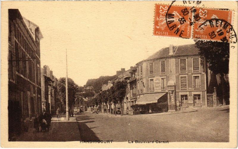Carte postale ancienne Hardricourt Boulevard Carnot à Hardricourt
