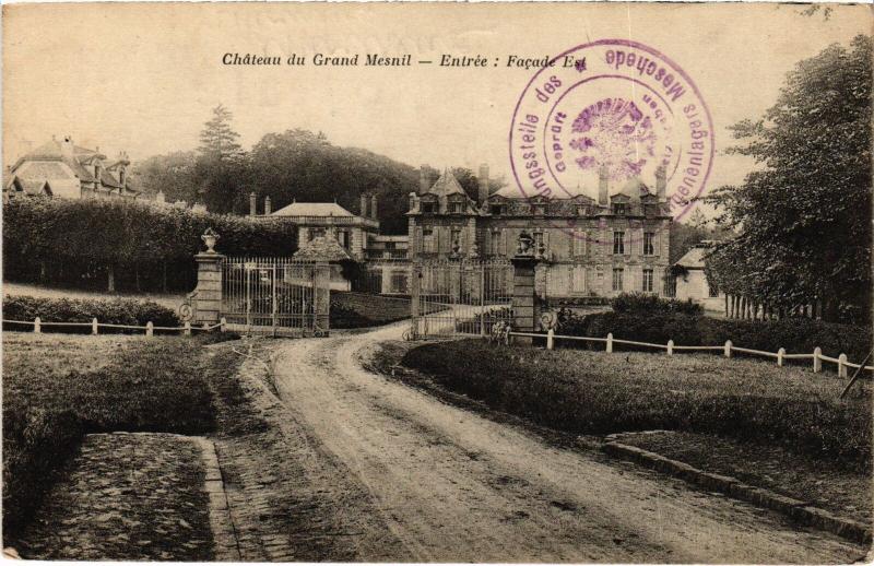 Carte postale ancienne Chateau du Grand Mesnil entree