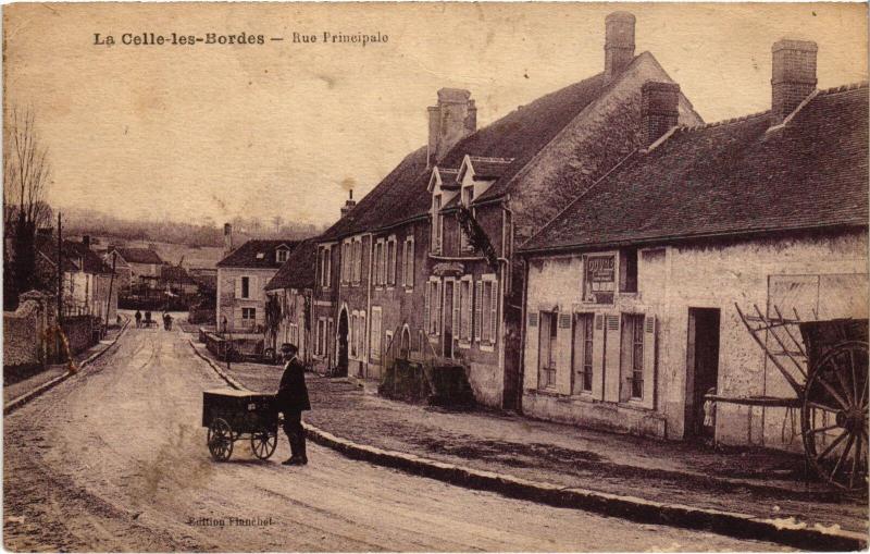Carte postale ancienne Le Celle les Bordes Rue Principale