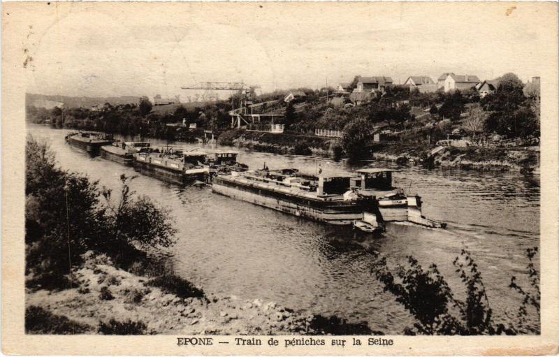 Carte postale ancienne Epone Train de peniches