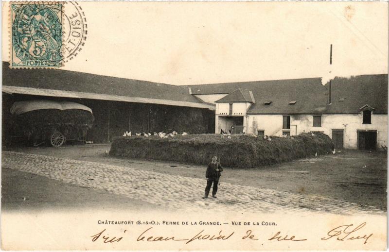 Carte postale ancienne Chateaufort vue de a cour