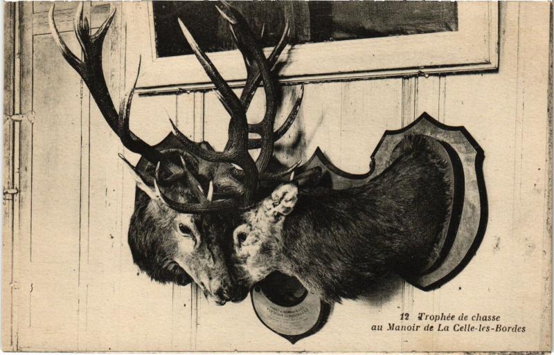 Carte postale ancienne Rambouillet Trophee de chasse à Rambouillet