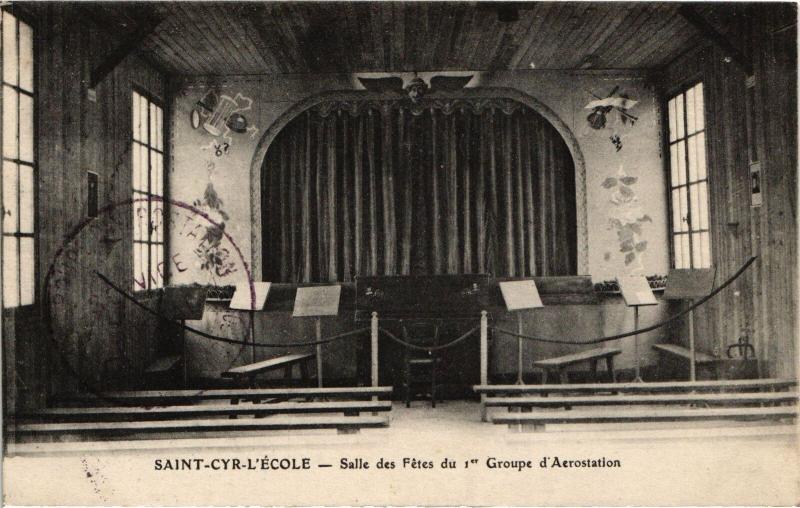 Carte postale ancienne St Cyr l'Ecole Salle des Fetes