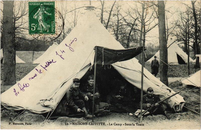 Carte postale ancienne Maisons Laffitte le Camp sous la tente à Maisons-Laffitte