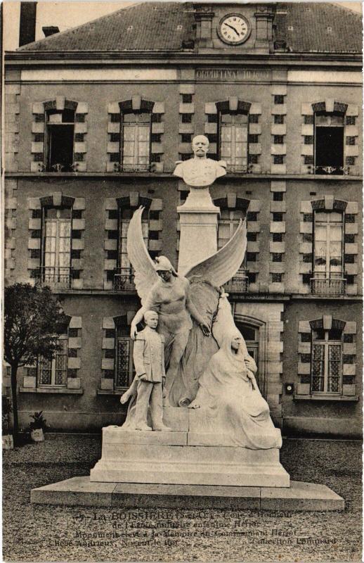 Carte postale ancienne La Boissiere Monument