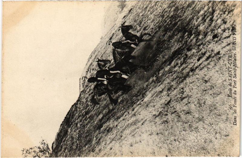 Carte postale ancienne St Cyr l'Ecole dans les Fosses