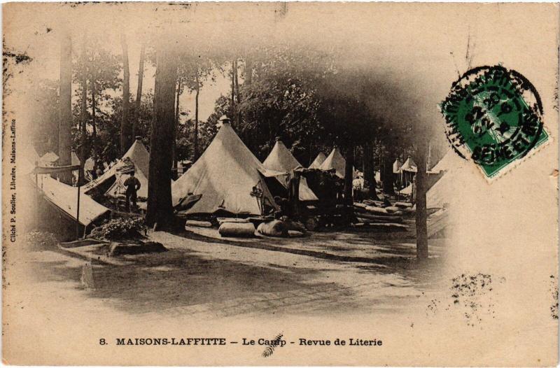 Carte postale ancienne Maisons Laffitte le Camp Revue de Literie à Maisons-Laffitte