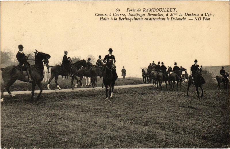 Carte postale ancienne Rambouillet chasse a courre à Rambouillet
