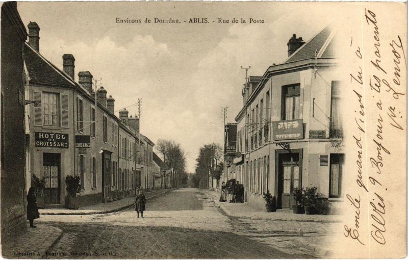 Carte postale ancienne Ablis Rue de la Poste à Ablis