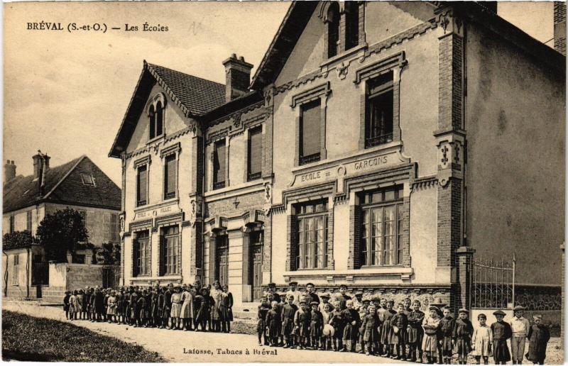 Carte postale ancienne Bréval Les Ecoles à Bréval