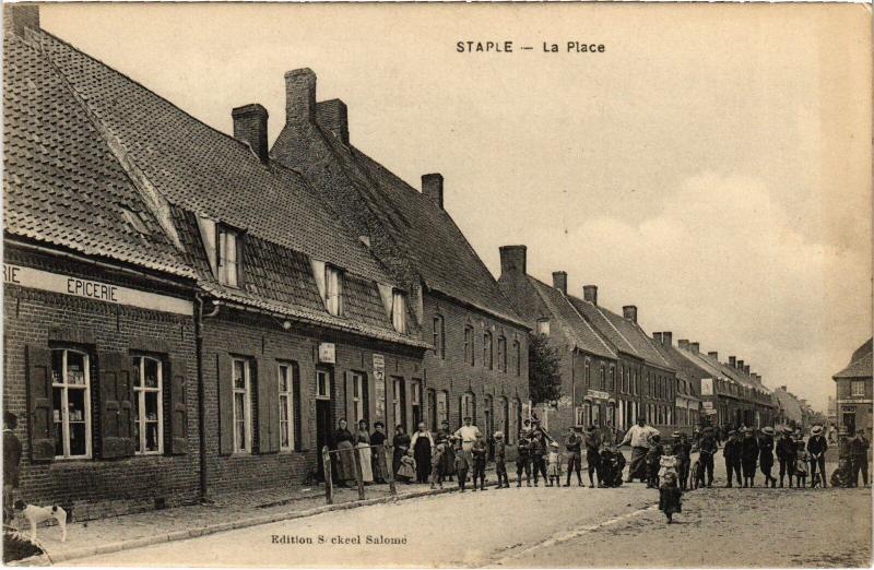 Carte postale ancienne Staple La Place à Staple