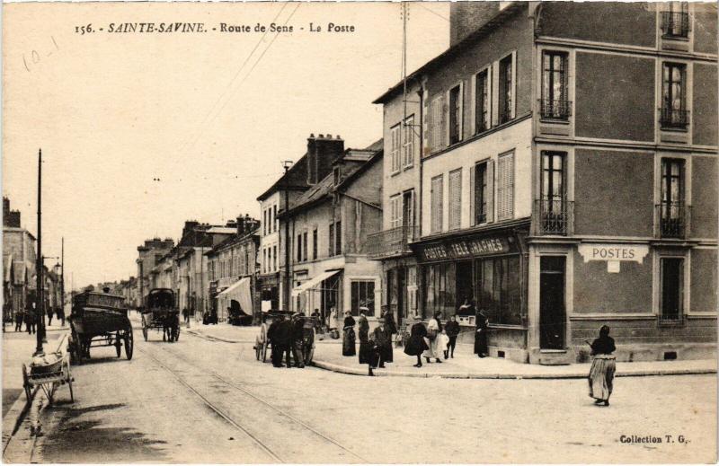 Carte postale ancienne Sainte-Savine Route de Sens La Poste à Sainte-Savine
