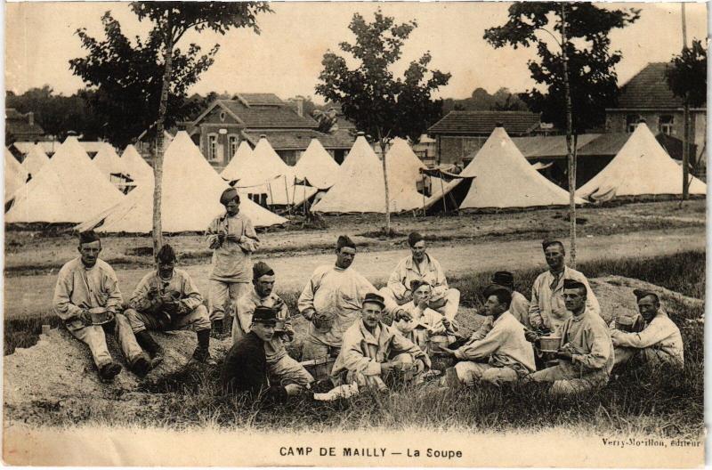 Carte postale ancienne Mailly le Camp la soupe à Mailly-le-Camp