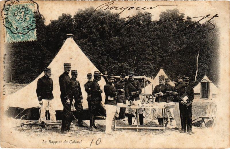 Carte postale ancienne Mailly le Camp le Rapport du Colonel à Mailly-le-Camp