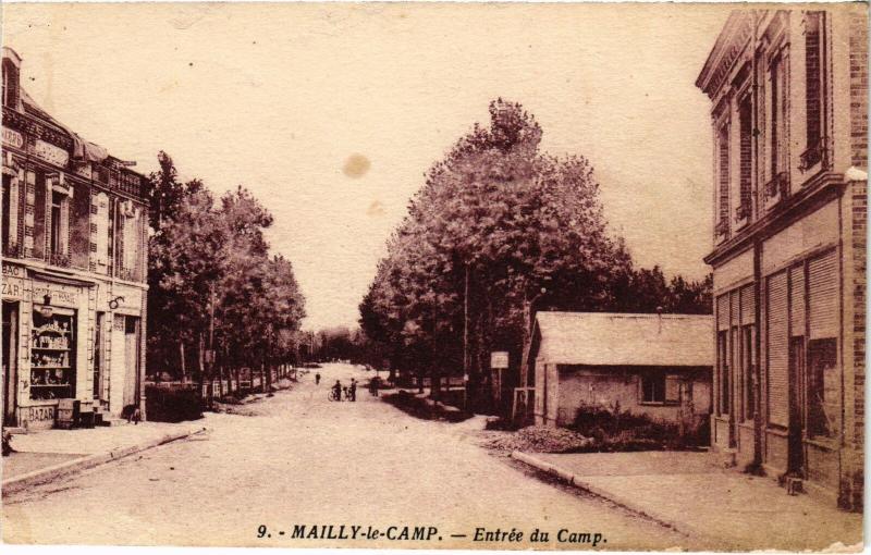 Carte postale ancienne Mailly le Camp entree du Camp à Mailly-le-Camp
