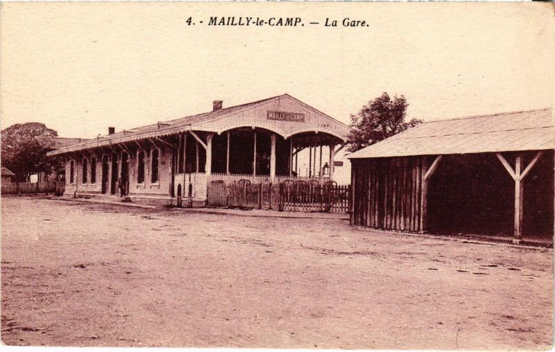 Carte postale ancienne Mailly le Camp la Gare à Mailly-le-Camp