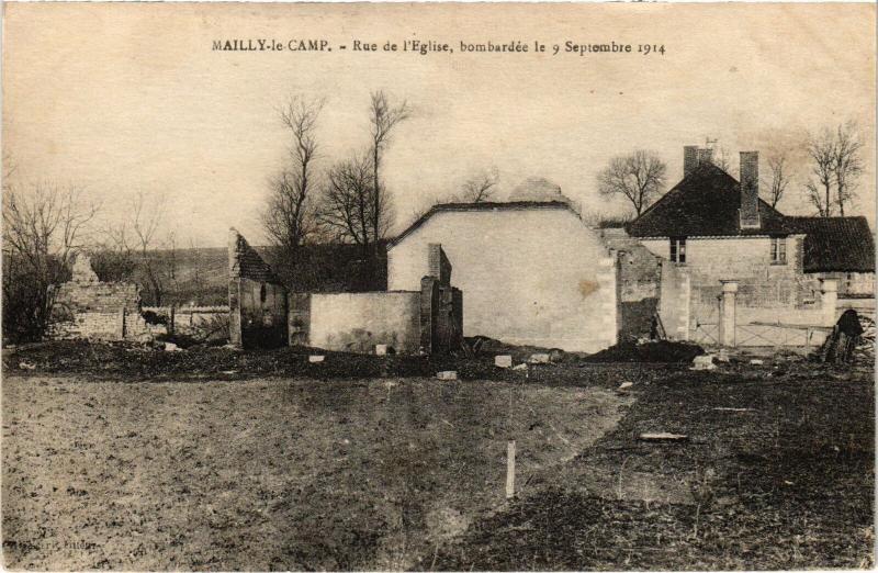 Carte postale ancienne Mailly le Camp Rue de l'Eglise à Mailly-le-Camp
