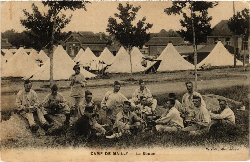 Carte postale ancienne Mailly le Camp la soupe à Mailly-le-Camp