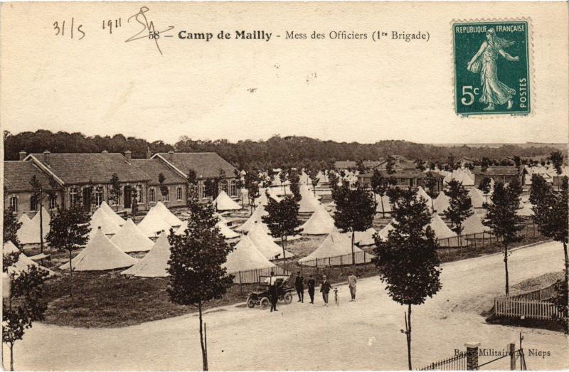 Carte postale ancienne Mailly le Camp Mess des Officiers à Mailly-le-Camp