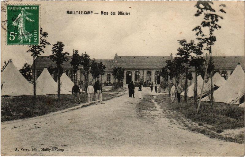 Carte postale ancienne Mailly le Camp Mess des Officiers à Mailly-le-Camp