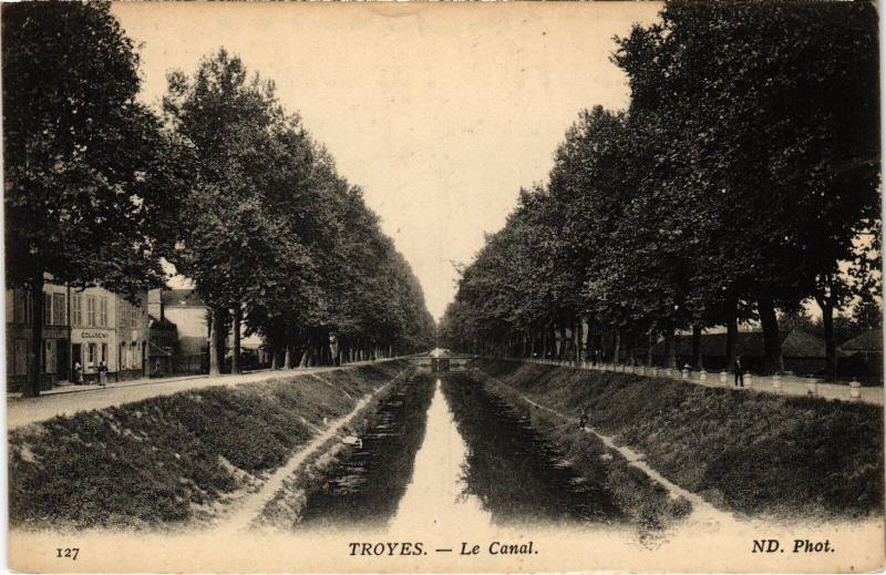 Carte postale ancienne Troyes le Canal à Troyes