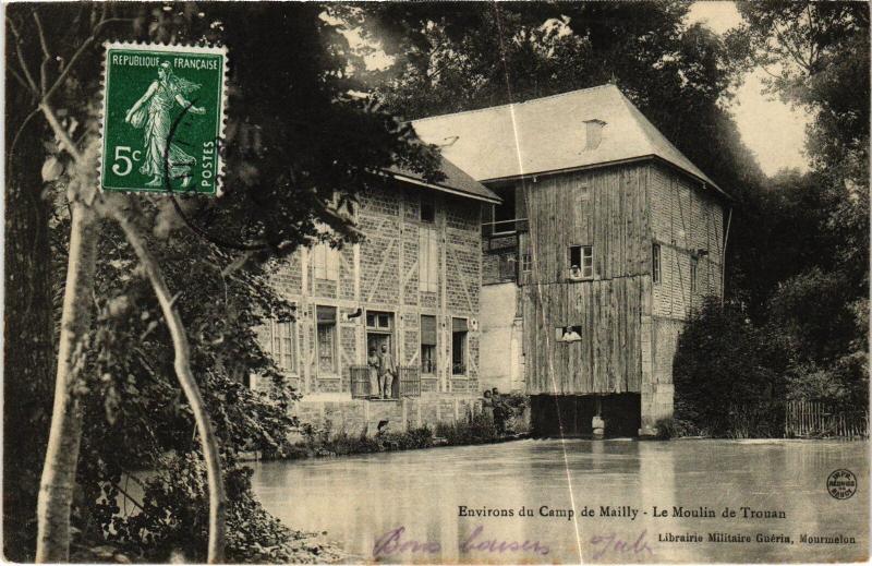 Carte postale ancienne Trouan Eglise Saint-Pierre
