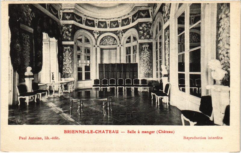 Carte postale ancienne Brienne le Chateau Salle a manger
