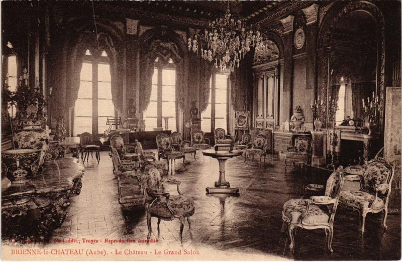 Carte postale ancienne Brienne le Chateau Grand Salon à Salon