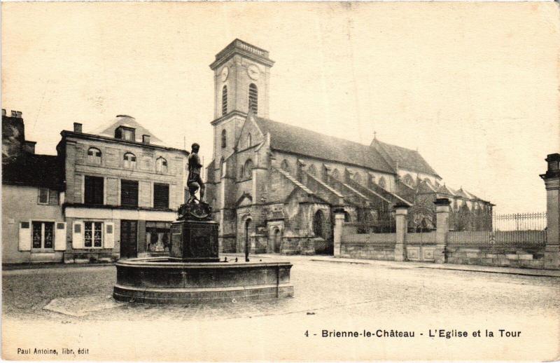 Carte postale ancienne Brienne Eglise et la Tour