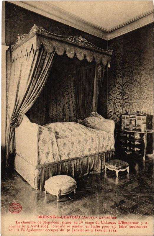 Carte postale ancienne Brienne Chateau Chambre de Napoleon