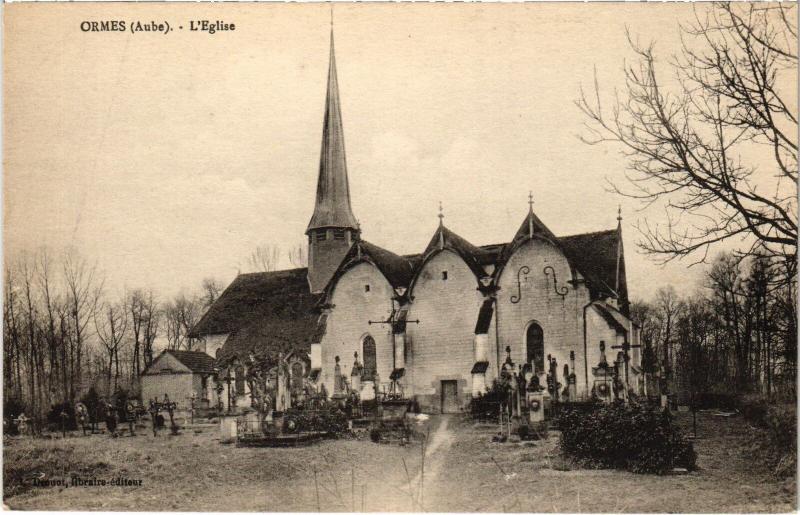 Carte postale ancienne Ormes Eglise à Ormes