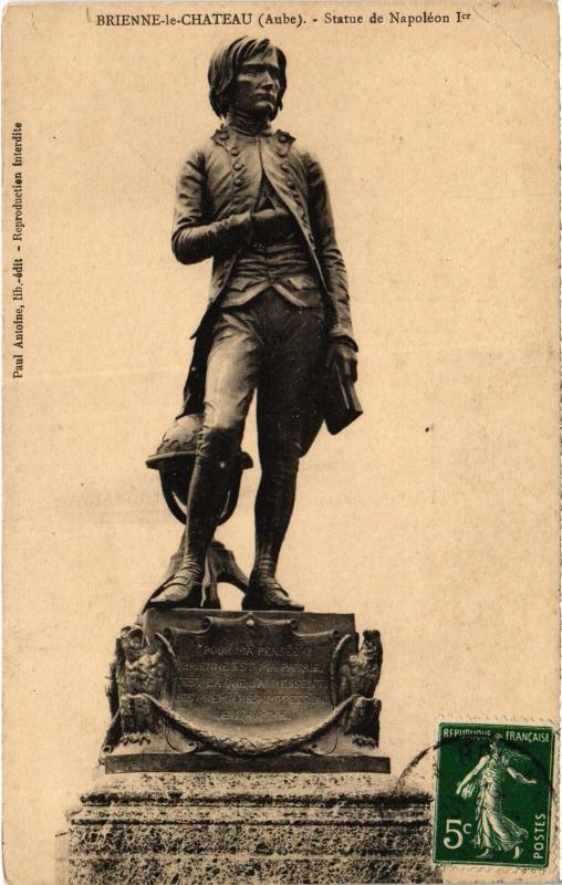 Carte postale ancienne Brienne Statue de Napoleon Ier