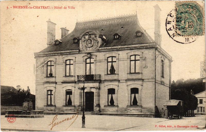 Carte postale ancienne Brienne Hotel de Ville