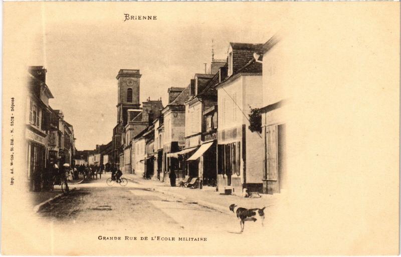 Carte postale ancienne Brienne Grande Rue de l'Ecole Militaire