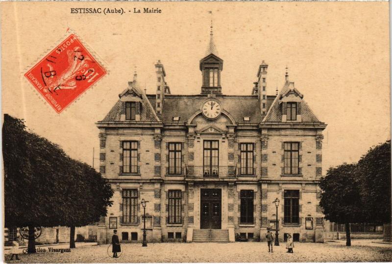 Carte postale ancienne Estissac la Mairie à Estissac