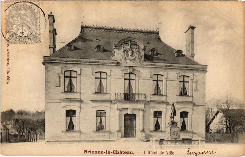 Carte postale ancienne Brienne Hotel de Ville