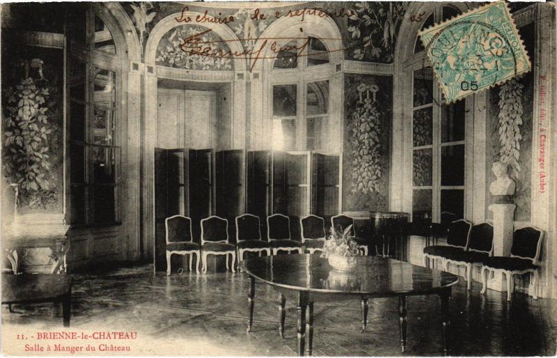 Carte postale ancienne Brienne le Chateau Salle a manger