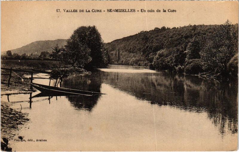 Carte postale ancienne Sermizelles un coin de la cure