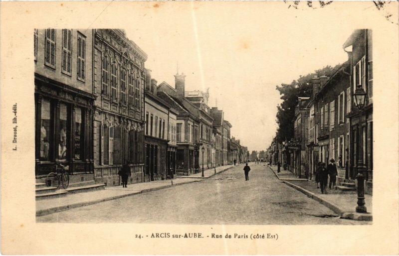 Carte postale ancienne Arcis Rue de Paris