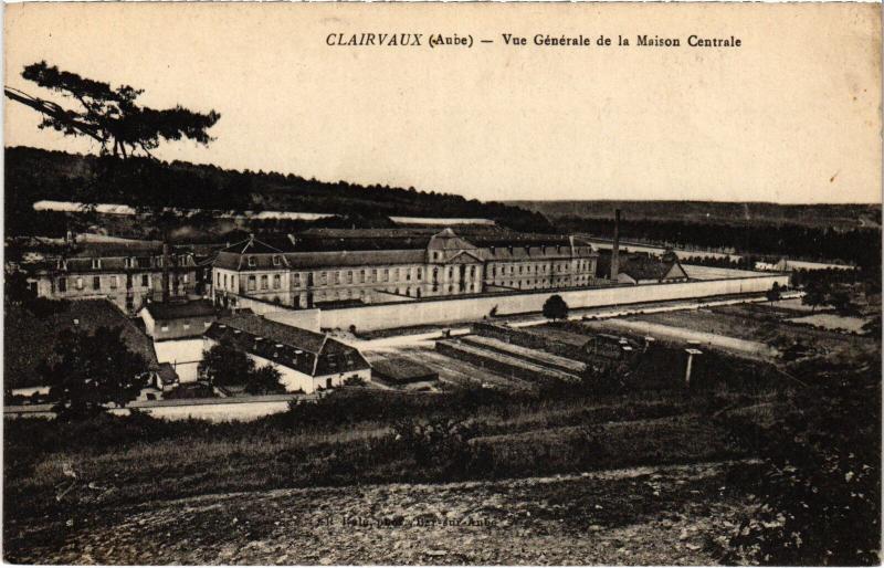 Carte postale ancienne Clairvaux vue generale