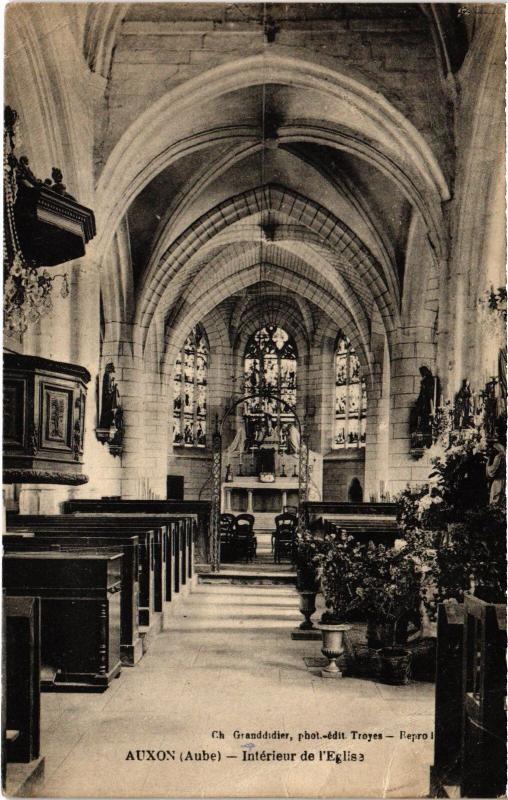 Carte postale ancienne Auxon interieur de l'Eglise à Auxon